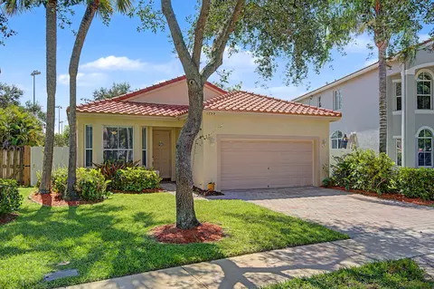 1755 NW 77th Ave, Pembroke Pines, FL 33024