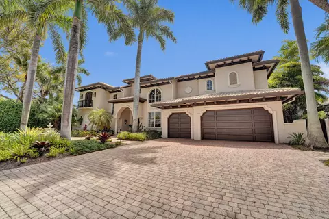 1212 E Lake Dr, Fort Lauderdale, FL 33316