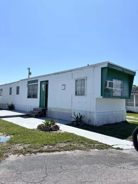 2023 St Lucie Blvd #125, Fort Pierce, FL 34946