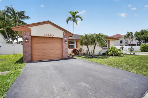 13970 Oaklawn Pl, Davie, FL 33325