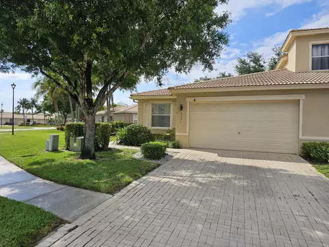 8541 Water Cay, West Palm Beach, FL 33411