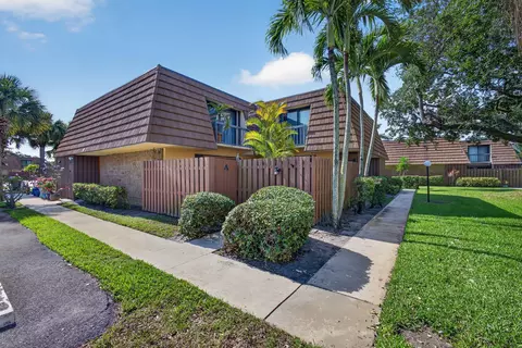 825 Center St #50A, Jupiter, FL 33458