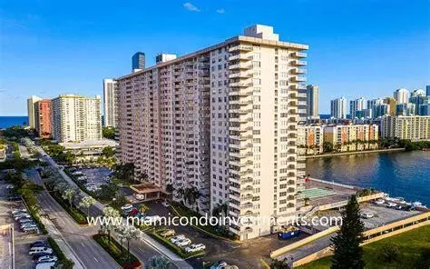 250 174th St #2012, Sunny Isles Beach, FL 33160