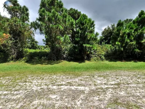 3349 SW Port St Lucie St, Port St Lucie, FL 34953