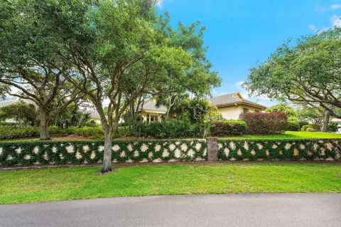 12001 SE Prestwick Ter, Jupiter, FL 33469