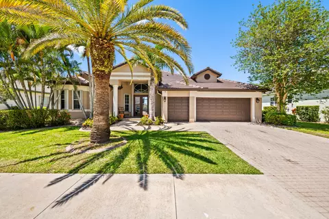 8027 N Savannah Cir, Davie, FL 33328