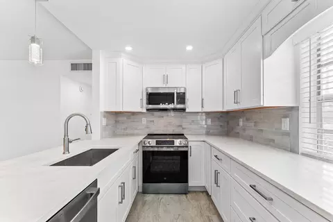 790 Burgundy Q, Delray Beach, FL 33484
