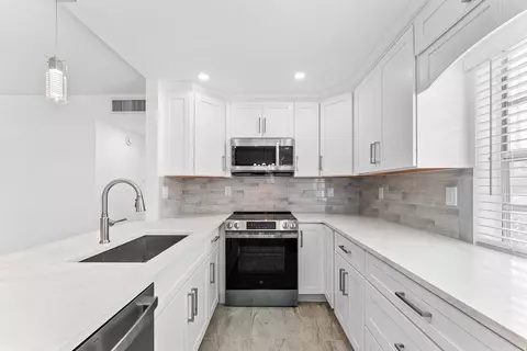 790 Burgundy Q, Delray Beach, FL 33484