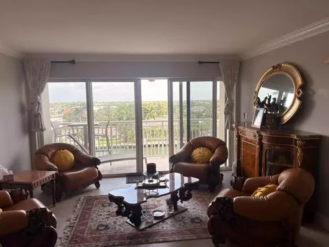 2611 N Riverside Dr #703, Pompano Beach, FL 33062