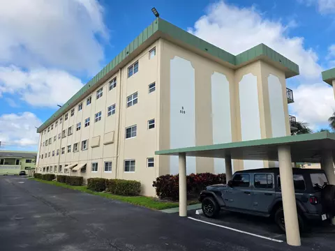 808 SE 7th St #101, Deerfield Beach, FL 33441