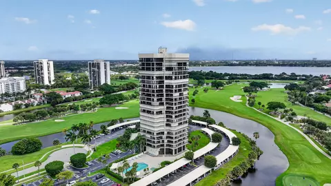 1900 Consulate Pl #1705, West Palm Beach, FL 33401
