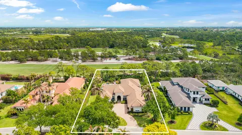 10135 SE Sandpine Ln, Hobe Sound, FL 33455