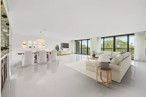 2450 Presidential Way #505, West Palm Beach, FL 33401