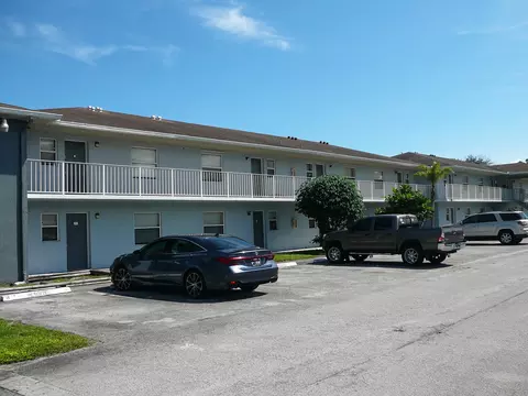 617 Ixoria Ave, Fort Pierce, FL 34982