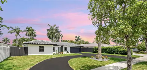 4721 Bayview Dr, Fort Lauderdale, FL 33308