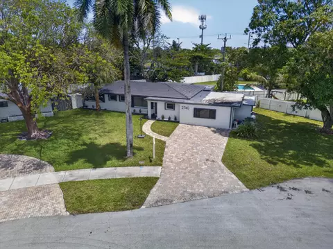 2740 NW 9th Ln, Wilton Manors, FL 33311