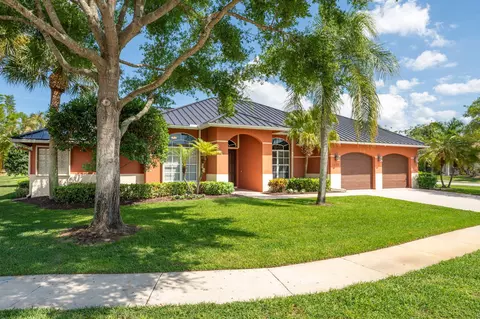 1520 Menorca Ct, Wellington, FL 33414