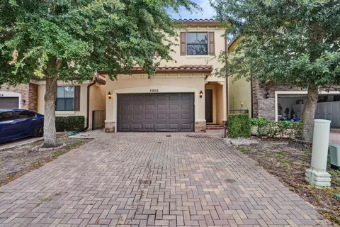 5902 NW 46th Ln, Tamarac, FL 33319