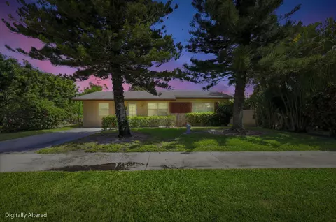 115 SE 11th Ave, Boynton Beach, FL 33435