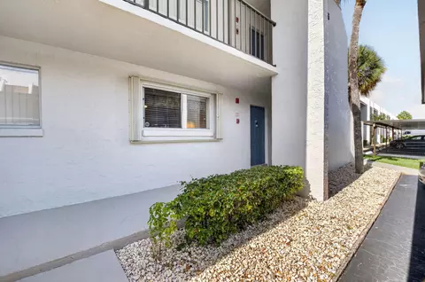 2935 SW 22nd Ave #108, Delray Beach, FL 33445