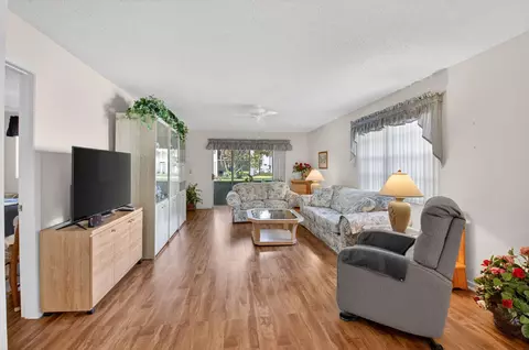 2935 SW 22nd Ave #108, Delray Beach, FL 33445