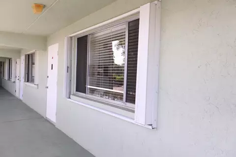 3400 Springdale Blvd #214, Palm Springs, FL 33461