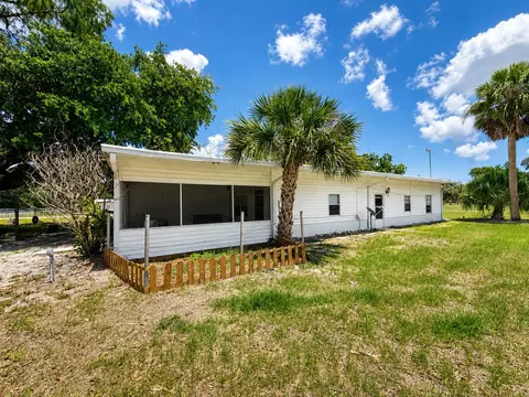 482 Palmetto Ave, Labelle, FL 33935