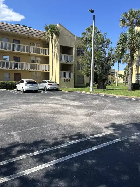5800 NW 64th Ave #311, Tamarac, FL 33319