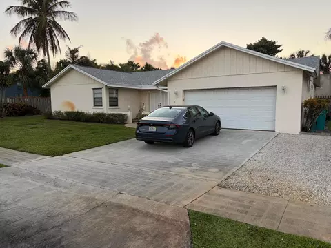 3705 Diane Dr, Boynton Beach, FL 33435