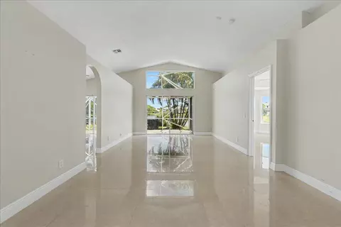 3551 Chesapeake Cir, Boynton Beach, FL 33436