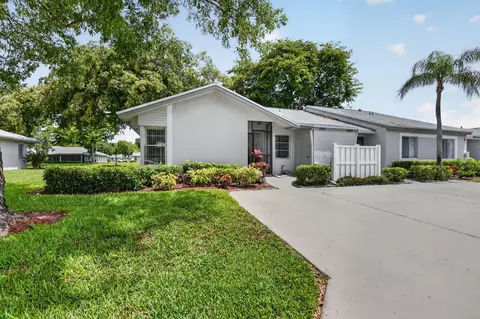 8891 Windtree St, Boca Raton, FL 33496