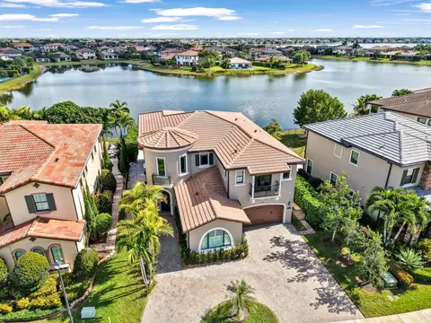 9040 W Watercrest Cir W, Parkland, FL 33076