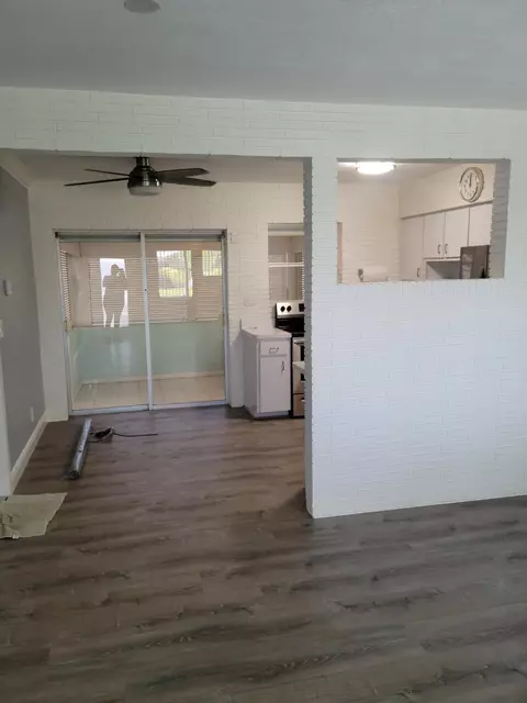 6781 Charleston St, Hollywood, FL 33024