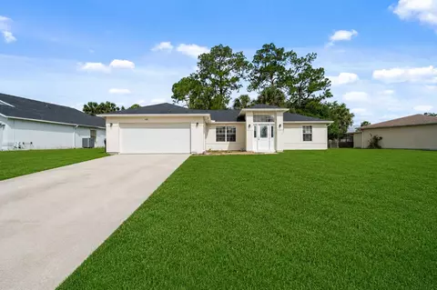 349 Hammock Rd SE, Palm Bay, FL 32909