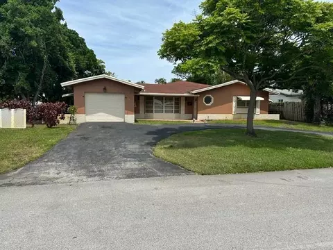 732 SE 11th Ave, Deerfield Beach, FL 33441