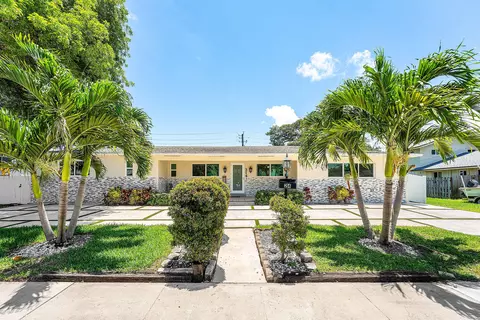 214 SE 5th St, Dania Beach, FL 33004