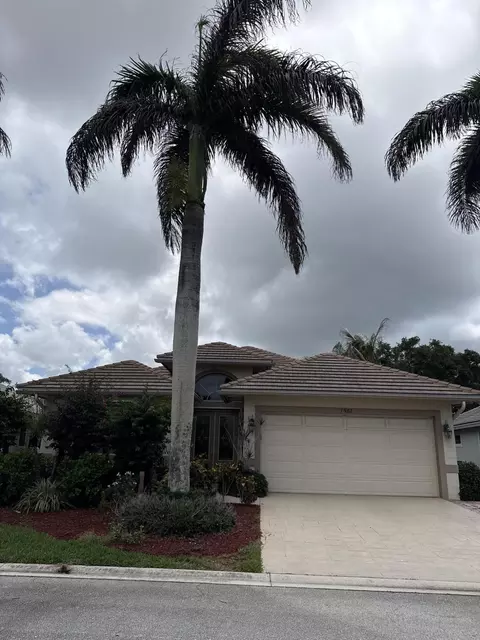 7982 SE Hempstead Cir, Hobe Sound, FL 33455
