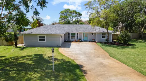 698 Fischer Dr, Sebastian, FL 32958