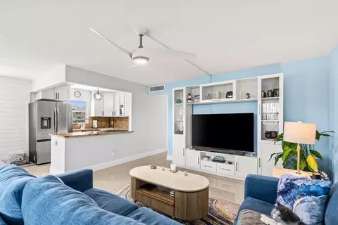 360 Monaco Ct #360, Delray Beach, FL 33446