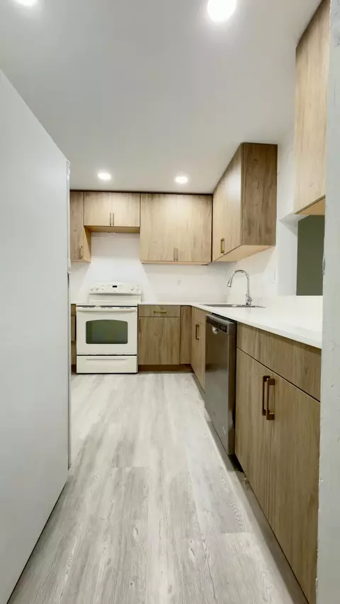 4364 NW 9th #15-2A, Pompano Beach, FL 33064