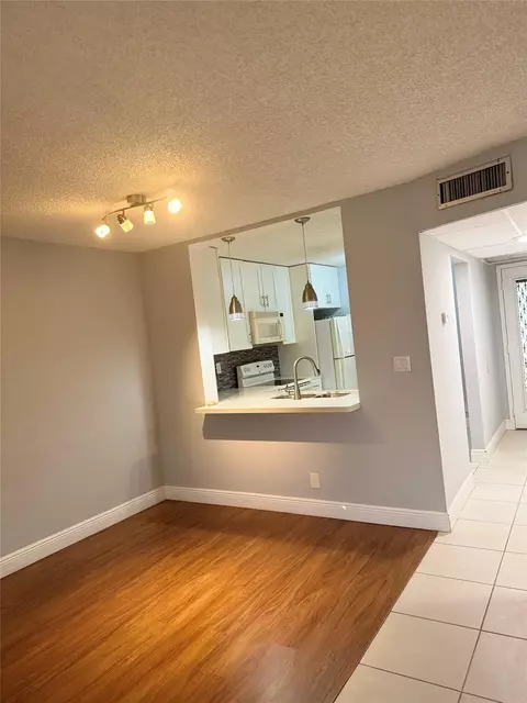 3000 NW 42nd Ave #B201, Coconut Creek, FL 33066