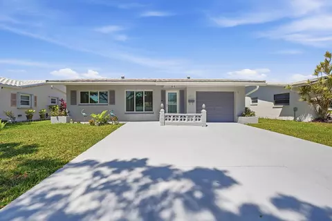 5711 NW 84th Ter, Tamarac, FL 33321