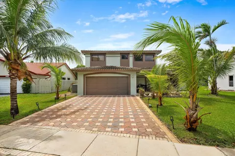 2340 Fairmont Ave, Miramar, FL 33025