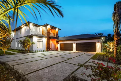 1708 N Lakeside Dr, Lake Worth Beach, FL 33460