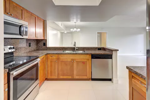9244 W Atlantic Blvd #1222, Coral Springs, FL 33071