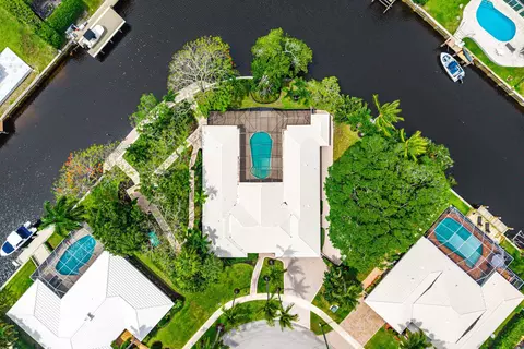 770 Peachtree Ln, Boca Raton, FL 33486