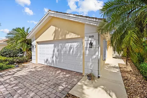 Exterior - 918 SW Balmoral Trce, Stuart, FL 34997 photo 2 of 8