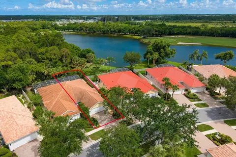 View/Area - 918 SW Balmoral Trce, Stuart, FL 34997 photo 2 of 7