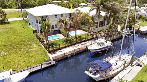 3997 SE Barcelona St, Stuart, FL 34997