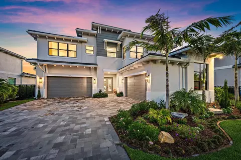 9957 Migration Pt, Palm Beach Gardens, FL 33412